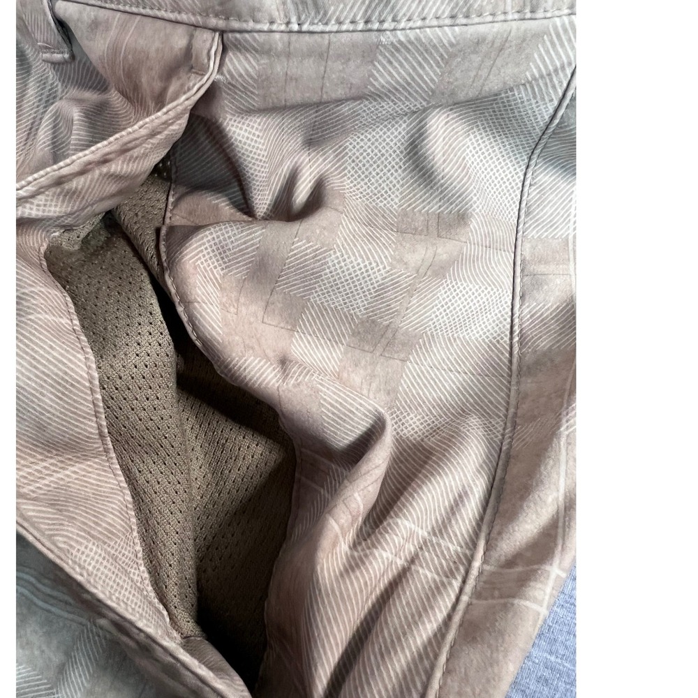 Under Armour Mens HeatGear Plaid Cargo Shorts Tan Loose Fit Size 40 - Picture 10 of 10